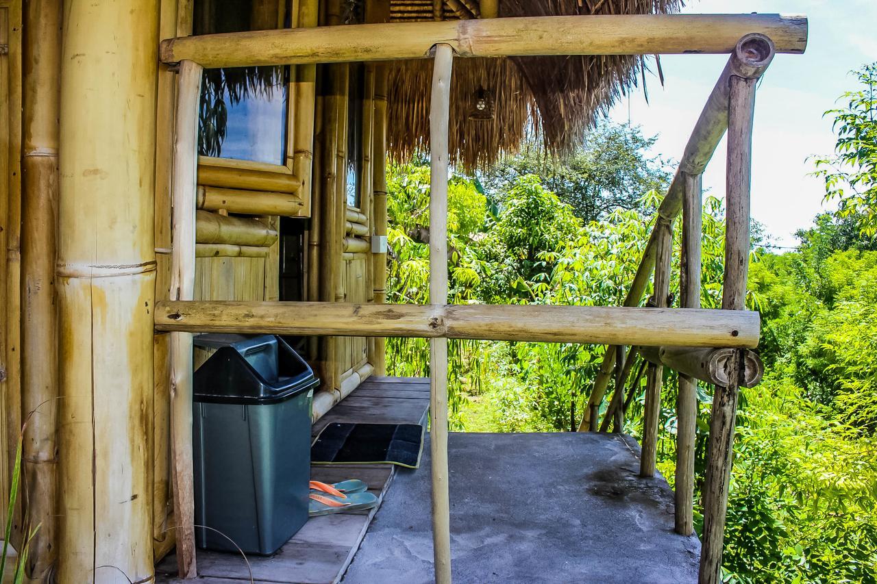 Echo Alam Nusa Lodge Ped ภายนอก รูปภาพ